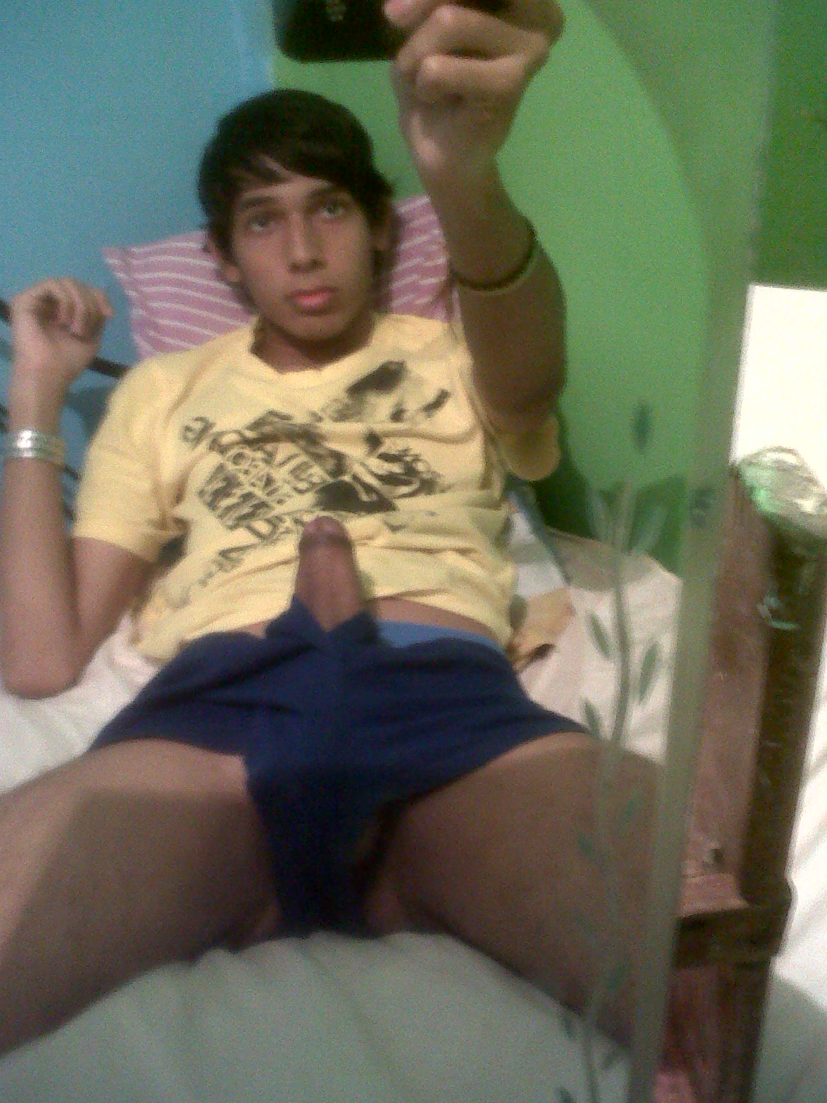 teen boys pic
